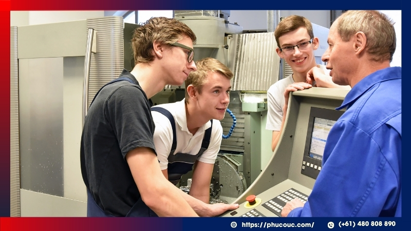 Cần xem xét kỹ tài chính, khả năng học và kế hoạch nghề nghiệp trước khi học nâng cao